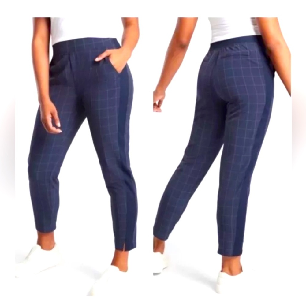 Athleta Brooklyn Textured Ankle Pant size 10 (Fits more like an 8) Navy Plaid